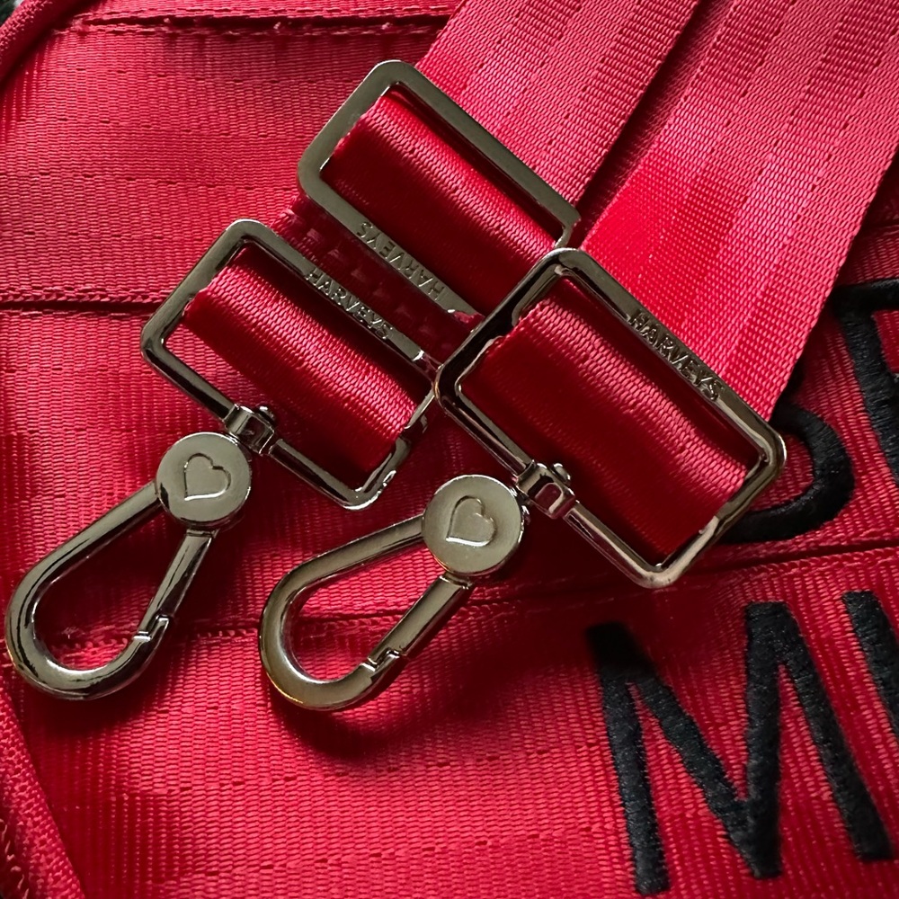 Harvey’s Be Mine Sweetheart Convertible Seatbelt Collectors Bag - Picture 10 of 11